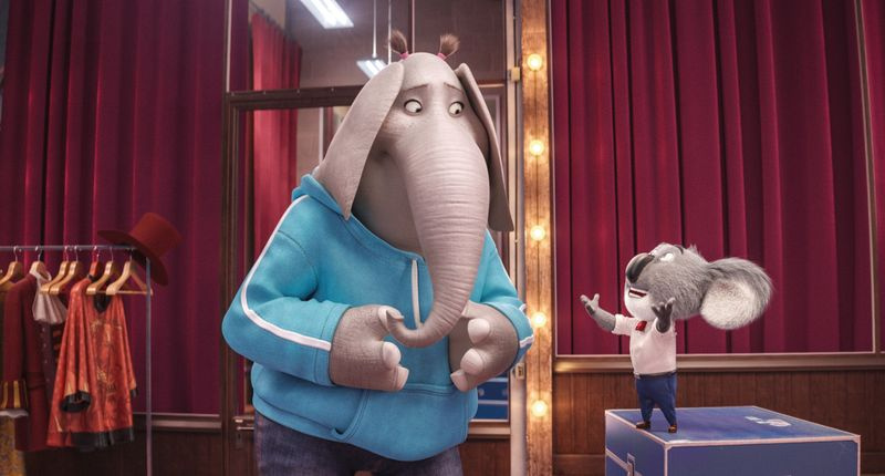 Η Meena the Elephant (Tori Kelly) και ο Buster Moon the Koala (Matthew McConaughey) στο Sing