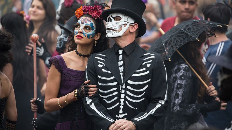 Άνοιγμα του Spectre Day of the Dead