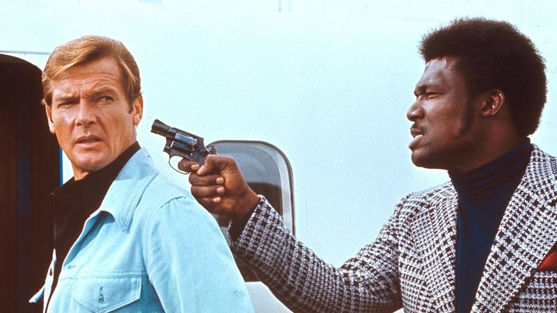 Bond στο Live and Let Die