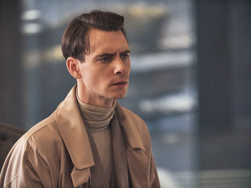 Harry Lloyd Brave New World