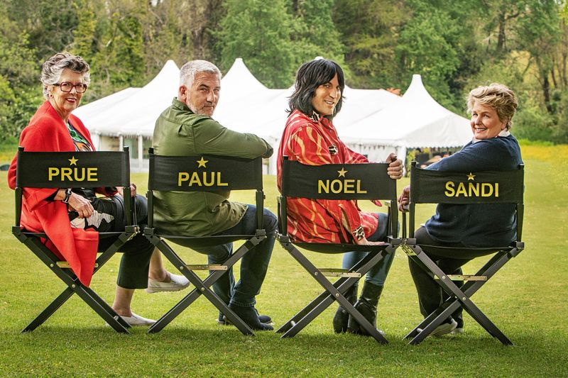 Prue, Paul, Noel ja Sandi The Great British Bake Offissa