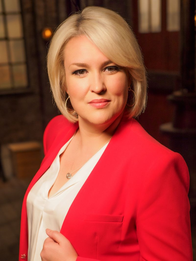 Sara Davies v Zmajih
