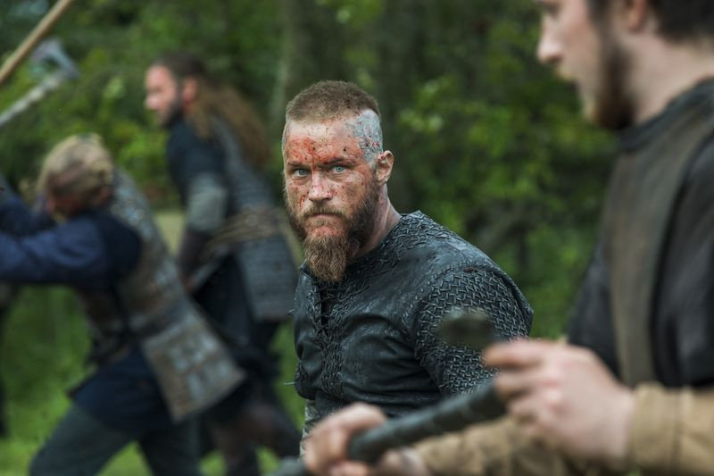 Travis Fimmel como Ragnar.