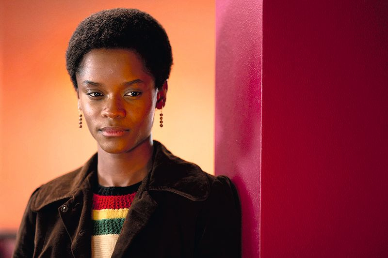 Letitia Wright näyttelee brittiläisen Black Panther -liikkeen johtajaa Altheia Jones-LeCointea Mangrovessa.