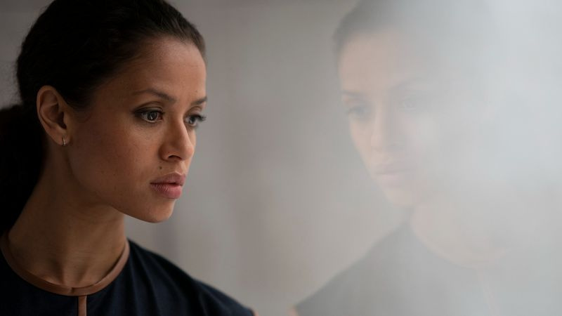 La ragazza prima - Gugu Mbatha-Raw come Jane.