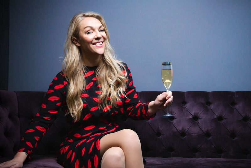 Sophie Morgan asume las funciones de anfitriona de Helen Skelton, quien copresentó la serie con Sabrina Grant el año pasado.