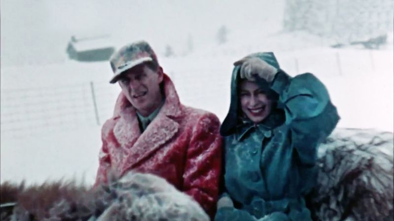 The Queen Unseen - La reine et le prince Philip font une promenade en traîneau traditionnel lors de leur tournée canadienne en 1951.