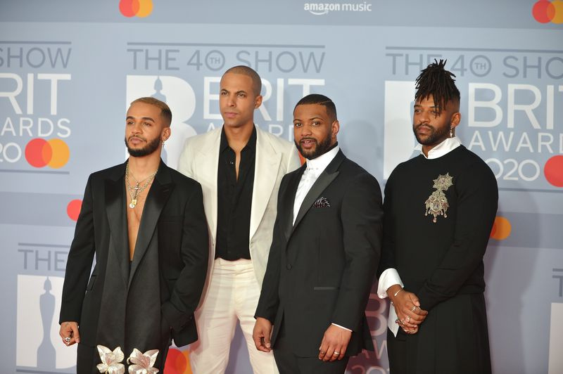 Aston Merrygold, Marvin Humes, JB Gill ja Oritse Williams JLS-ist.