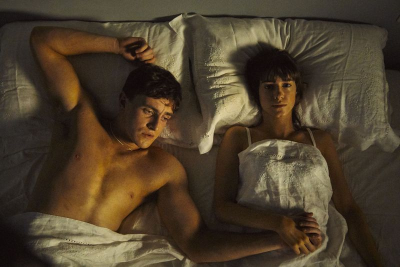 Connell ja Marianne filmis Normaalsed inimesed