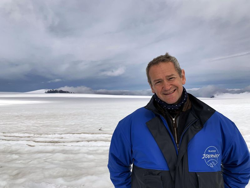 Pakkanen...Islanti Alexander Armstrong näkee tähden kylmenevän!