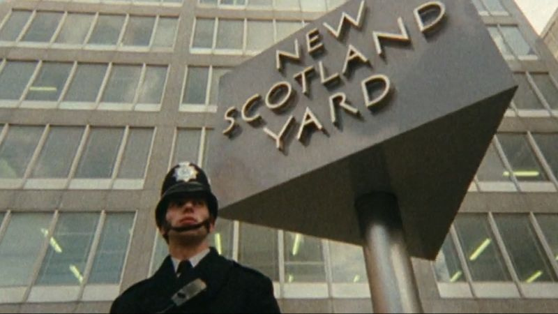 Αποτύπωση οθόνης Bent Coppers: Crossing the Line of Duty.