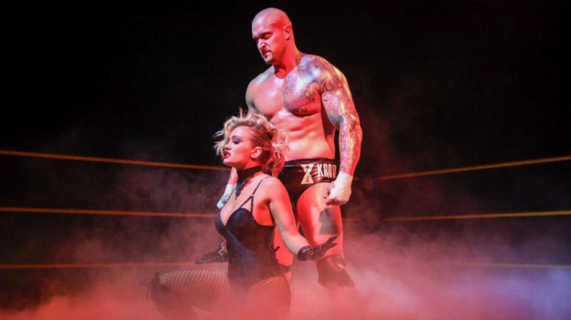 Karrion Kross e Scarlett