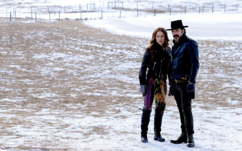 Melanie Scrofano Tim Rozon Wynonna Earp Staffel 4 Folge 5 Wynonna Doc