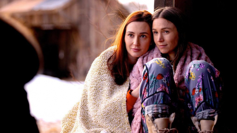 „Wynonna Earp“ aktoriai „Seksualus, žiauresnis“ 4 sezoną erzina „[email protected] Panel“