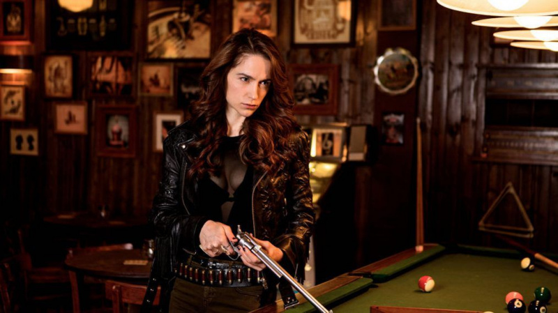 'Wynonna Earp' rollebesetning og skaper Del sesong 4 detaljer, WayHaught Wedding Hopes