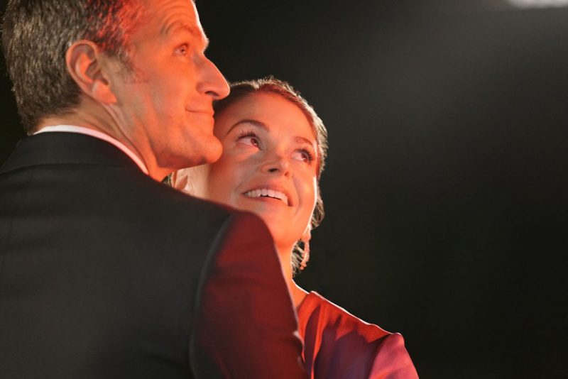 Peter Hermann Sutton Foster Younger Temporada 7 Estreno Charles Liza