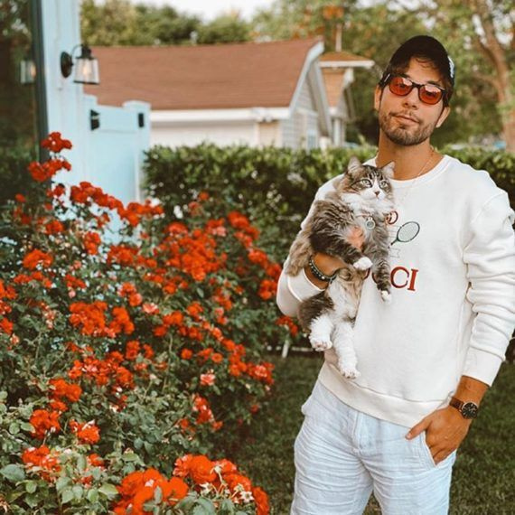 Skylar Astin